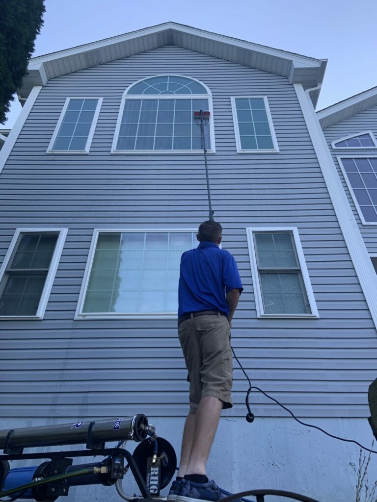 Expert Pure Water Window Cleaning in St. Louis, MO